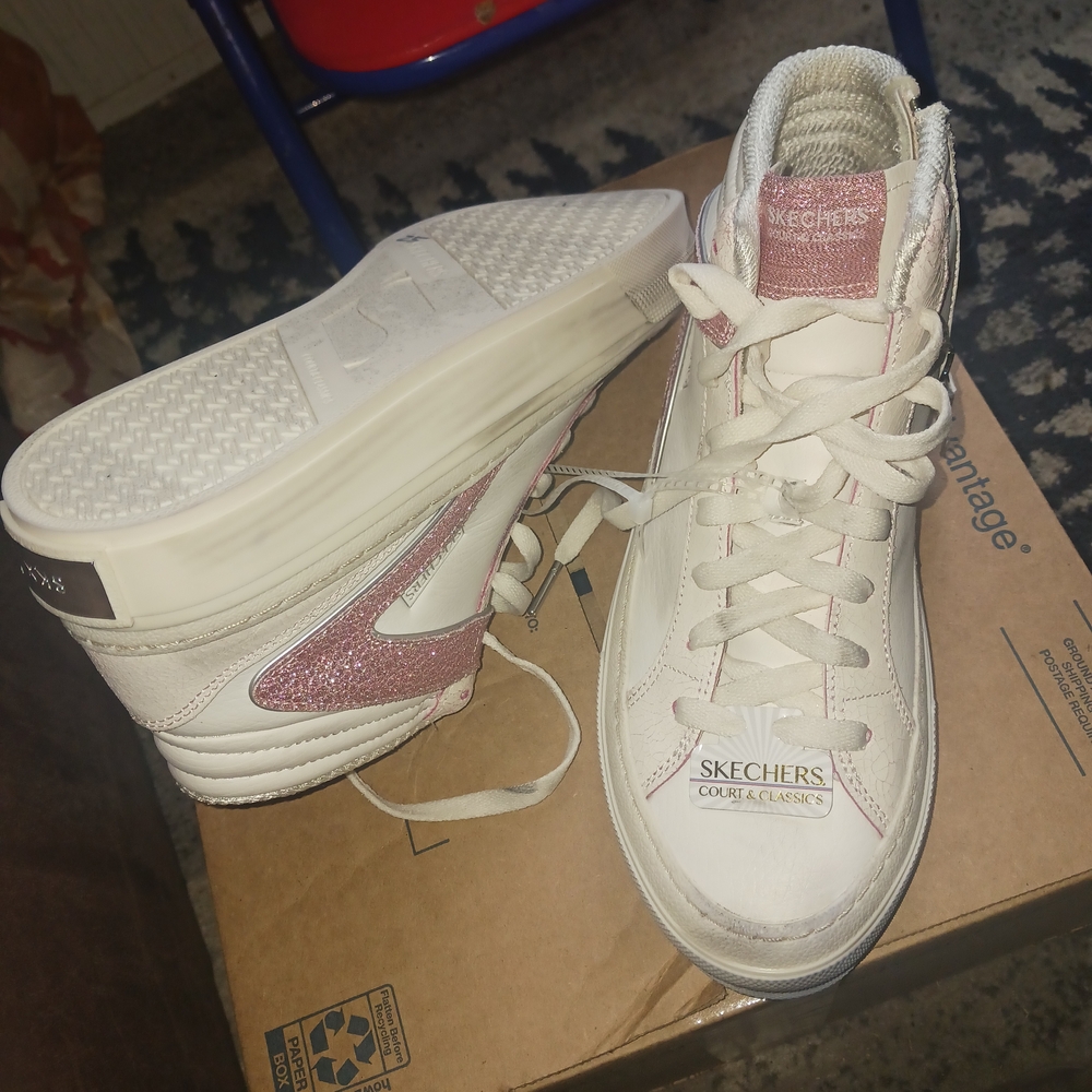 Skechers Women's Platform Shoes - White and Pink